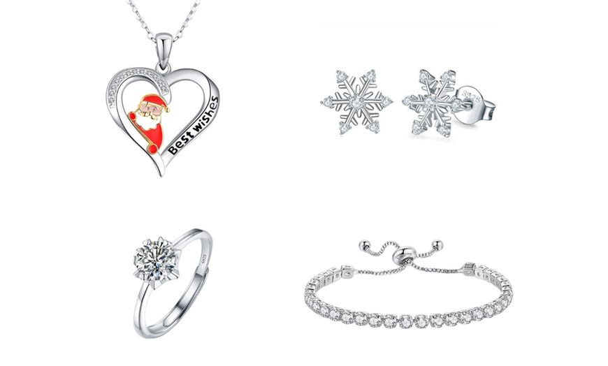 Image 7: 12-Days Christmas Wine and Jewellery Advent Calendar Gift Set