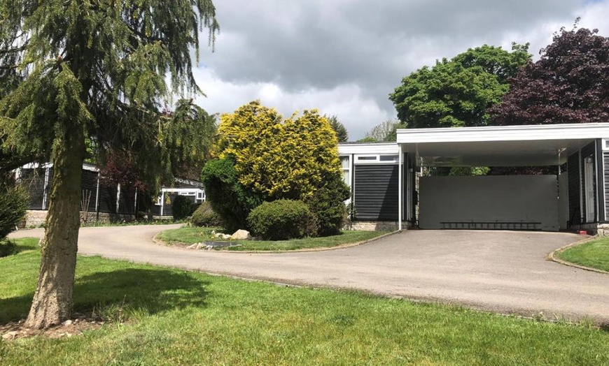 Image 18: Swinscoe: 2-Night Stay with Breakfast and Optional Dinner