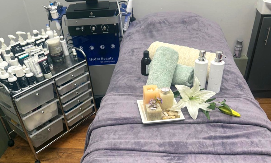 Image 6: Unwind with Targeted 30-Minute or Full 60-Minute Massages