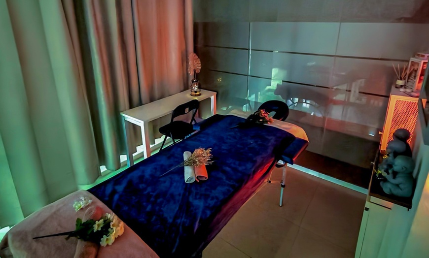 Image 8: Masaje drenante linfatico, reductor y anticelulítico a elegir