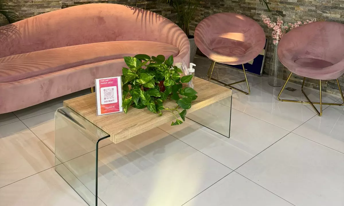 20, 30 or 40 Minute Feet Reflexology, Classic Pedicure & More