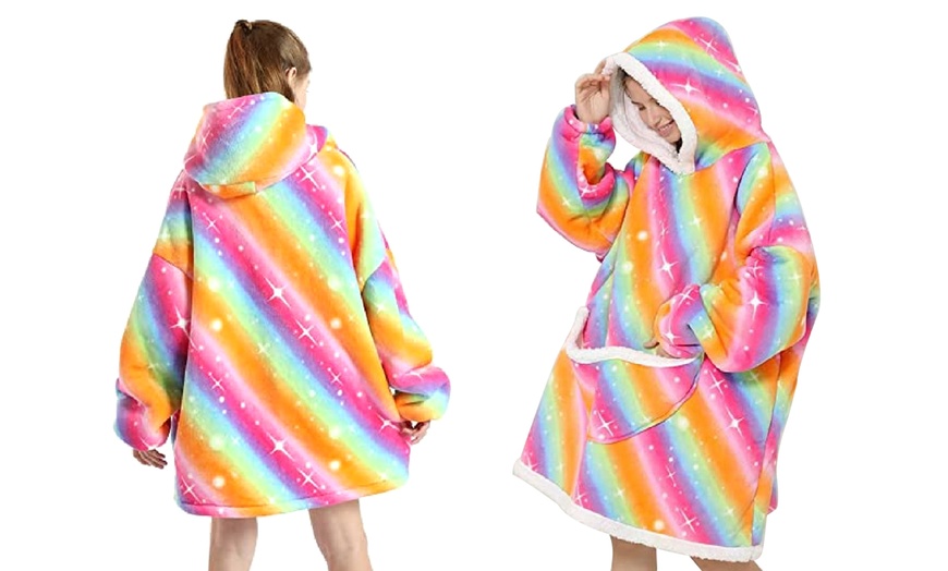 Image 7: Adults Oversized Fluffy Hoodie Blanket