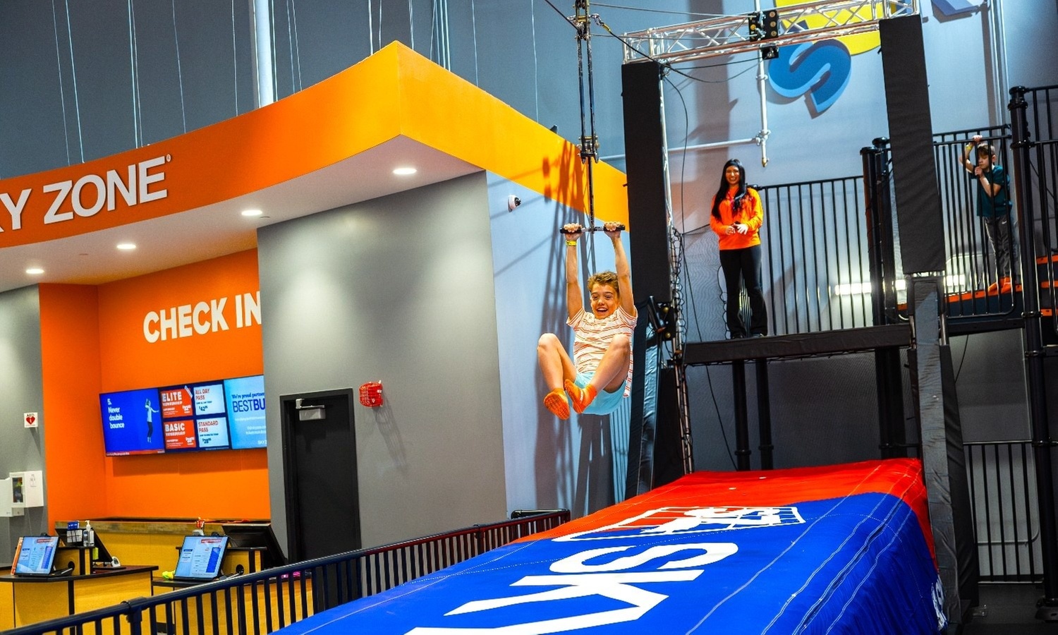 Skyzone Laveen Phoenix Jump Passes & Epic Birthday Party Packages
