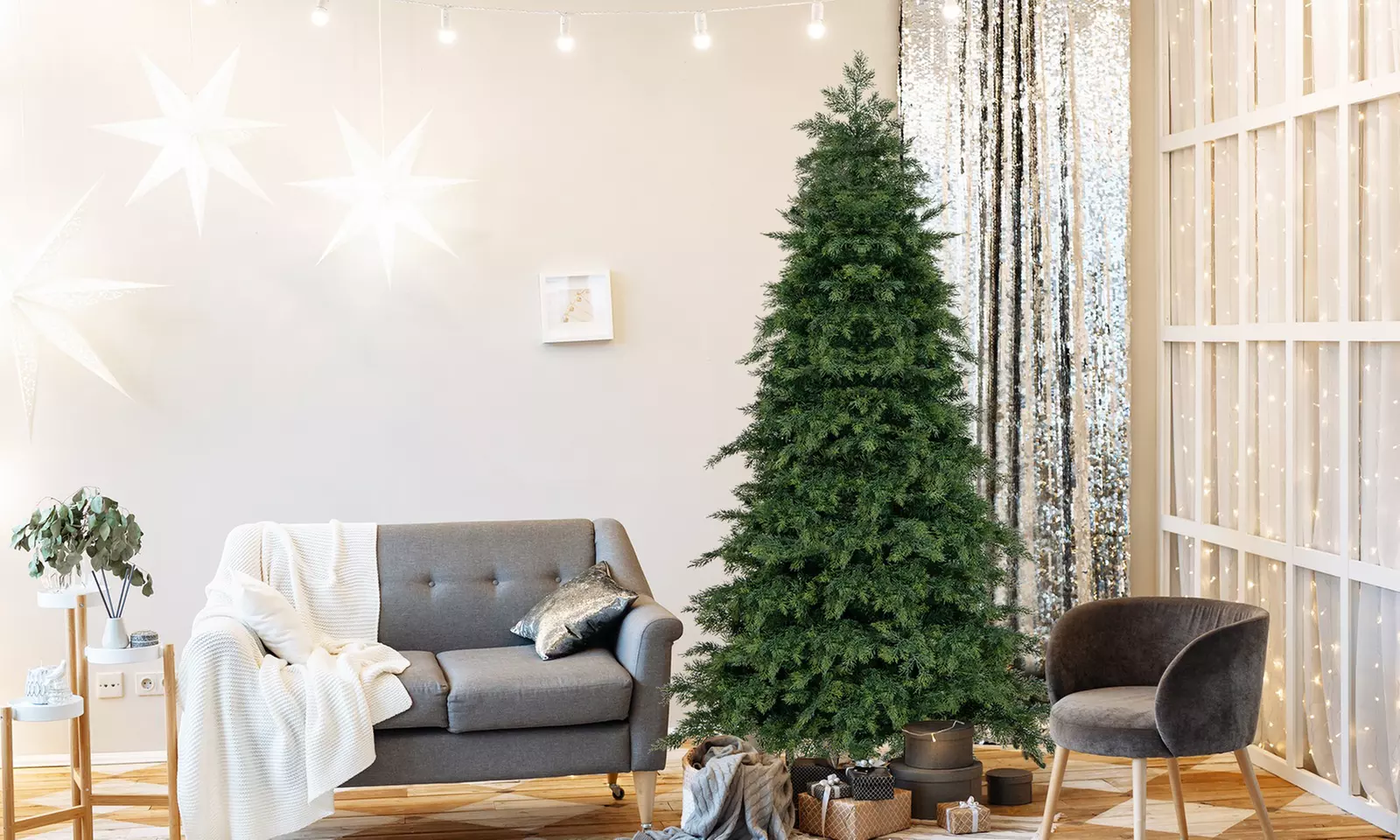 Costway 6/7.5 FT Artificial Xmas Tree with PE PVC Branch Tips & Metal Stand