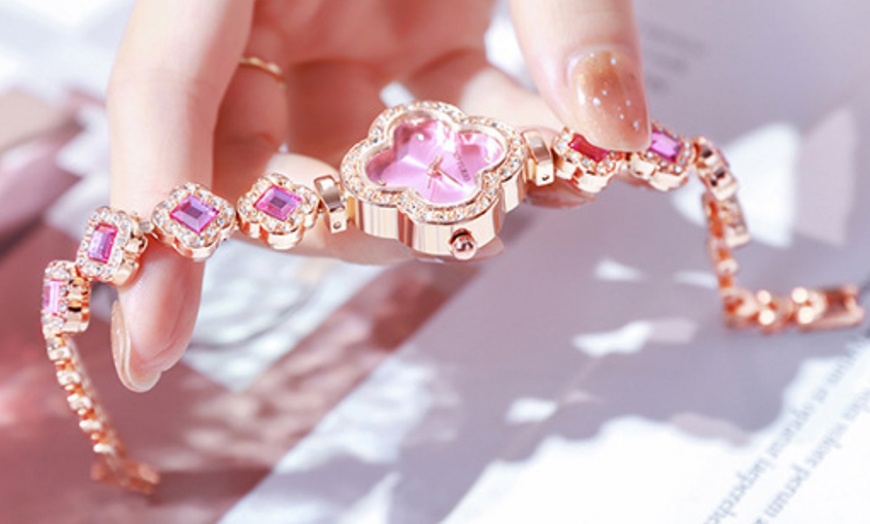 Image 7: Four-leaf Clover Bracelet Quartz Watch