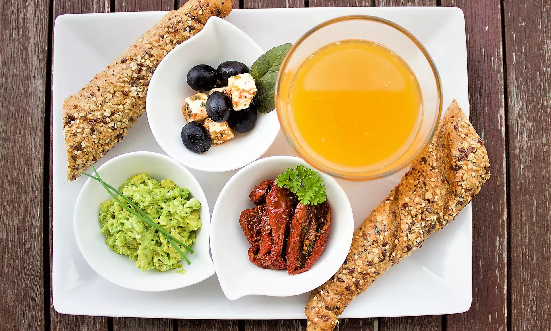 Catering dietetyczny z dowozem: dieta standard lub wegetariańska na 3 dni za 114 zł i więcej z firmą FitWarzywko - Primary Image