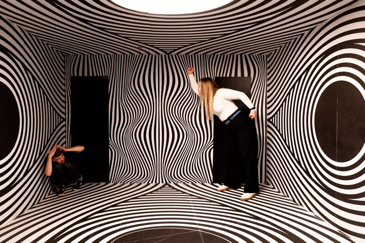 Magia i emocje: Bilety do Muzeum Iluzji Krzywy Domek i Baszty Tajemnic