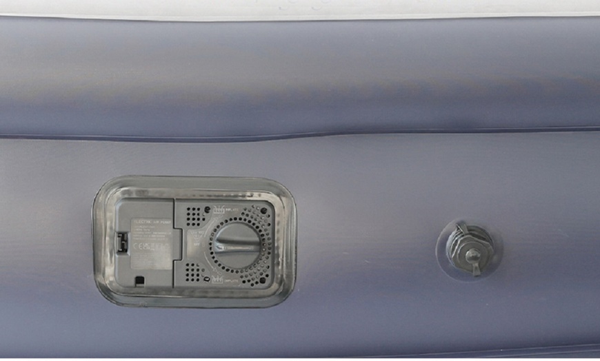 Image 4: Alivio Inflatable Airbed with Built-in Pump