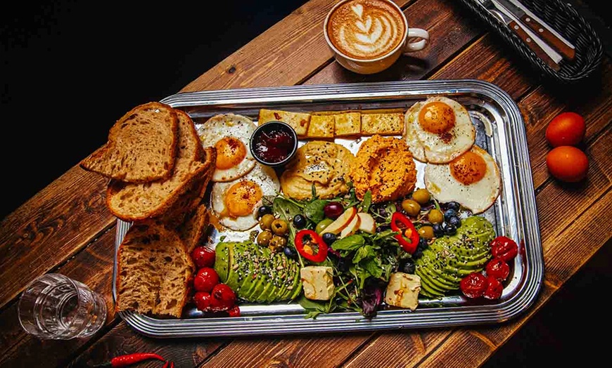 Image 14: Reichhaltige gesunde Bowl nach Wahl inklusive Dessert für 1-4 Personen