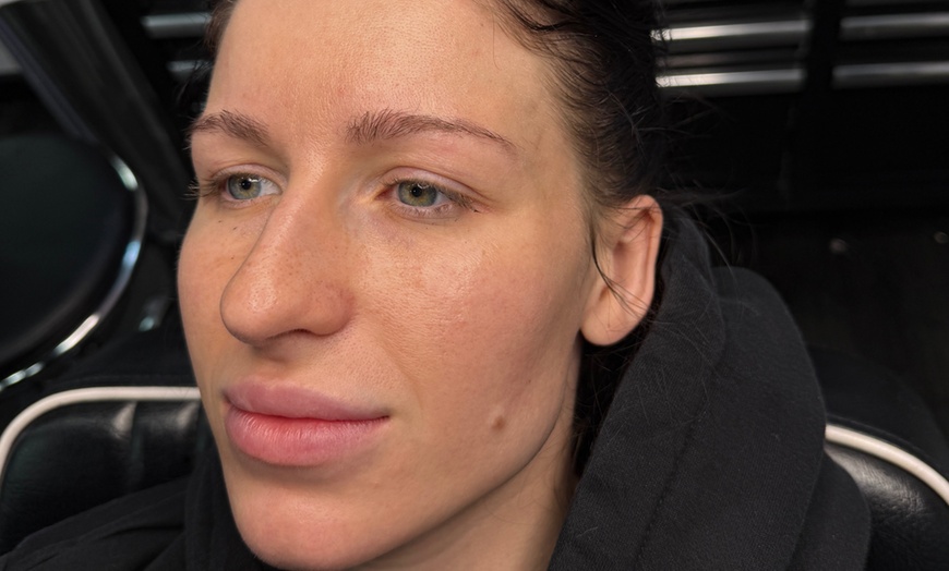 Image 4: Up to 8% Off on Eyebrow Tinting at The Haus of Belles Ames