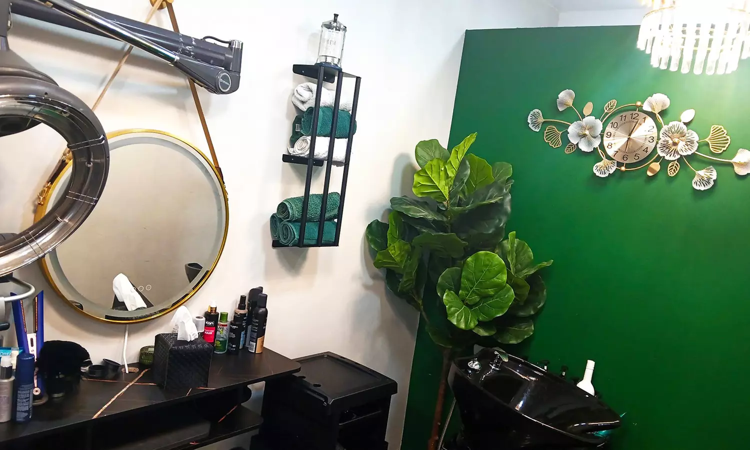 Stylish Haircuts & Glossy Colours with Deep Conditioning Treatments