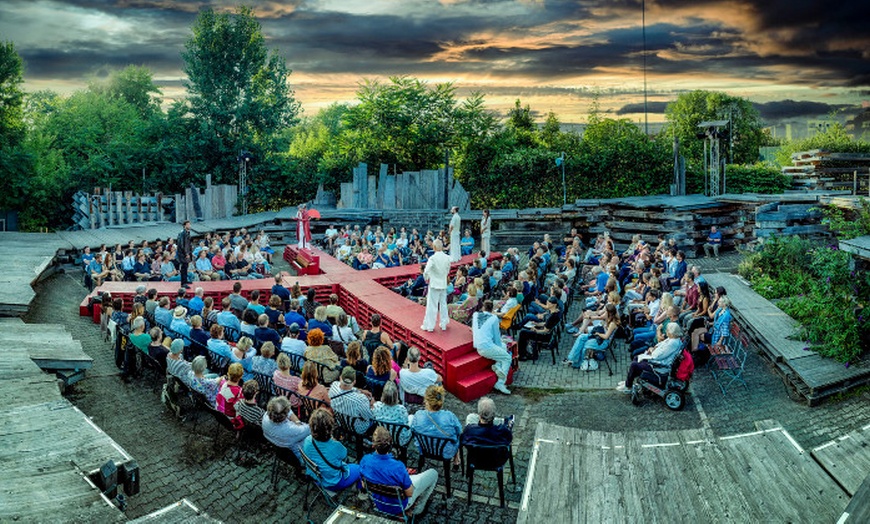 Image 1: Globe Berlin Open Air Theater: 1 Ticket vom 26.06. bis 11.09.2025