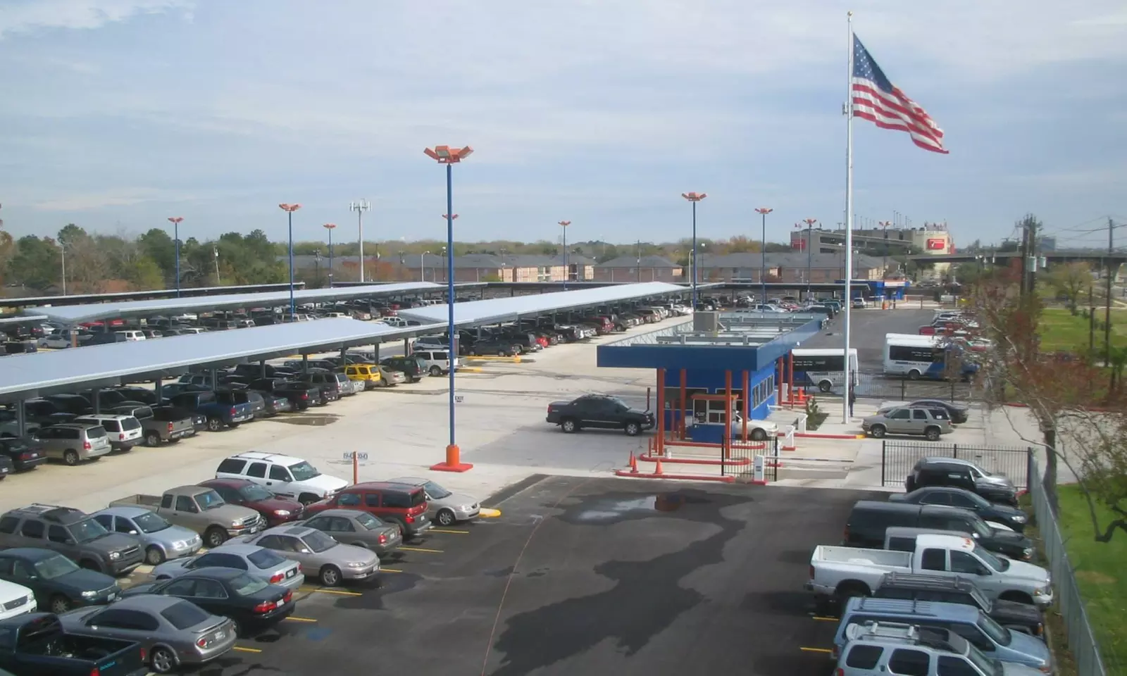 Up to 24% Off Airport Parking at HOU