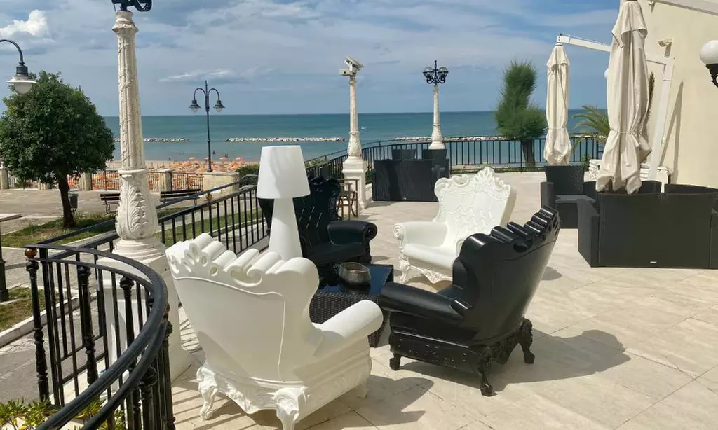 Gabicce Mare 4*: camera doppia con Spa e colazione o mezza pensione