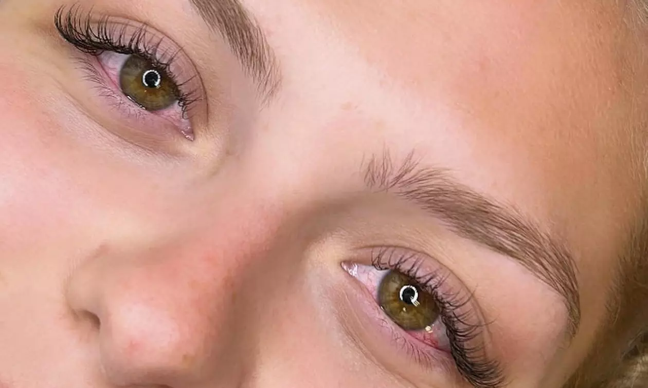 Get 1 Full Set of Classic, Hybrid, or Volume Eyelash Extensions & More