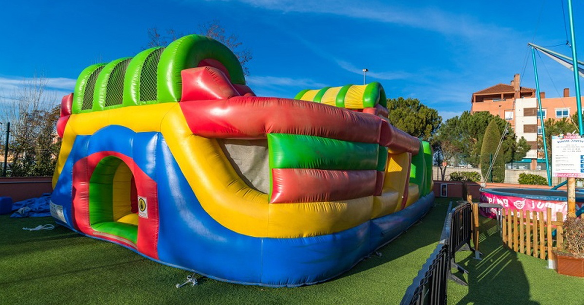 Aventura hinchable para niños en Madrid
