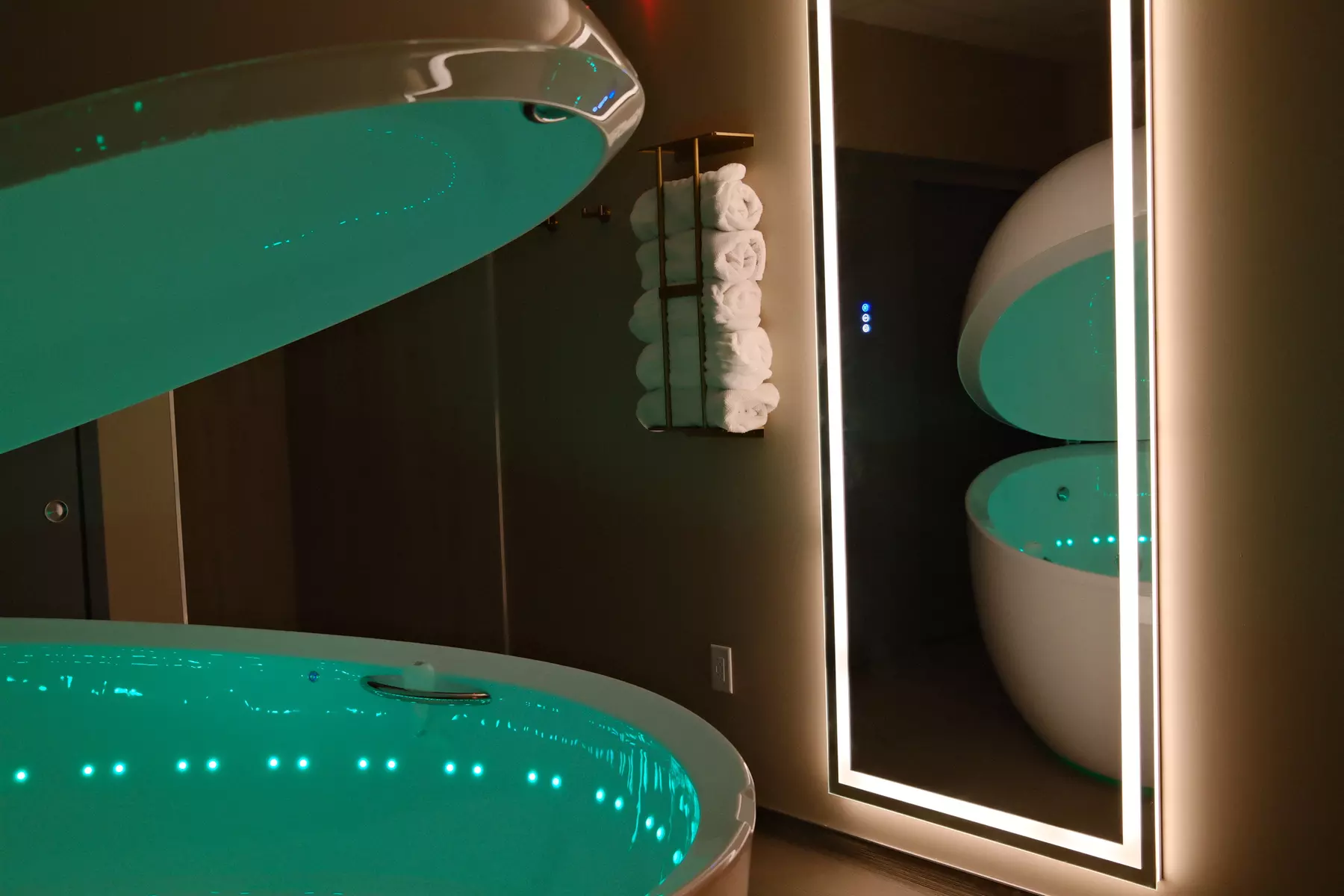 Up to 36% Off One Stop Health and Beauty Spa (float, headspa, facial, salt cave, foot massage)