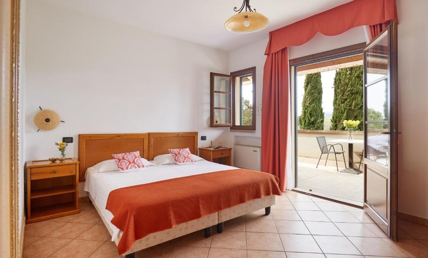 Image 7: Val di Cecina: camera Standard con colazione o mezza pensione e Spa