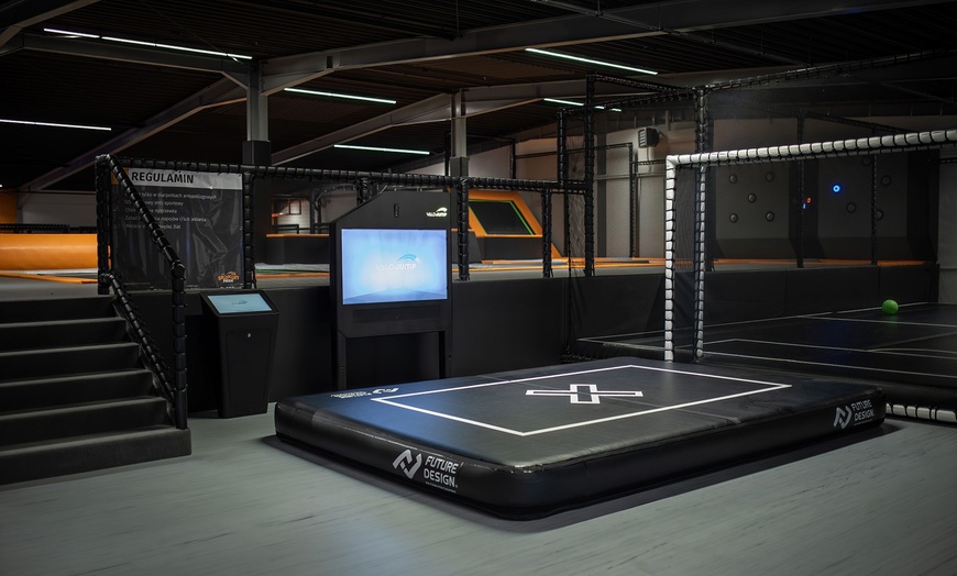 Image 2: 2 godziny zabawy w Skakun Park: trampoliny, tyrolka, Ninja OCR i inne
