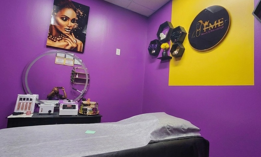 Image 4: Achieve Smooth Skin w/ an Underarm or Bikini/Brazilian Wax /the Combo
