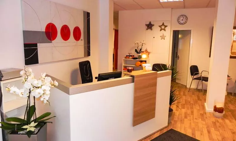 30-60 Min. Kräuterstempel-Massage für 1 Person