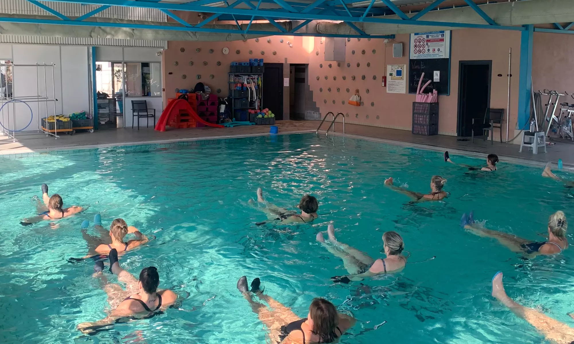 Progressez avec 9 semaines de cours aquagym, training et paddle