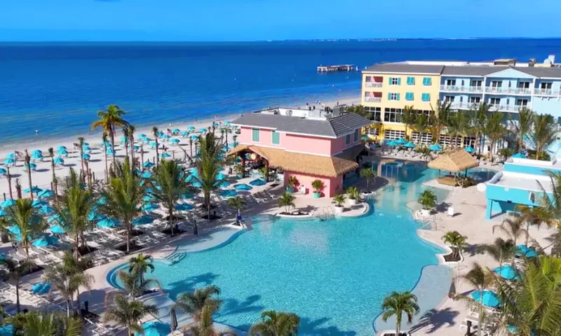 15-20 Min Banana Boat Ride + Kayak & Paddleboard on Fort Myers Beach