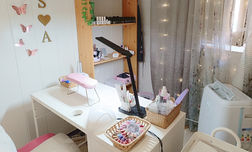 Image 9: Primera puesta de uñas acrílicas, semipermanente, opción a decoración 