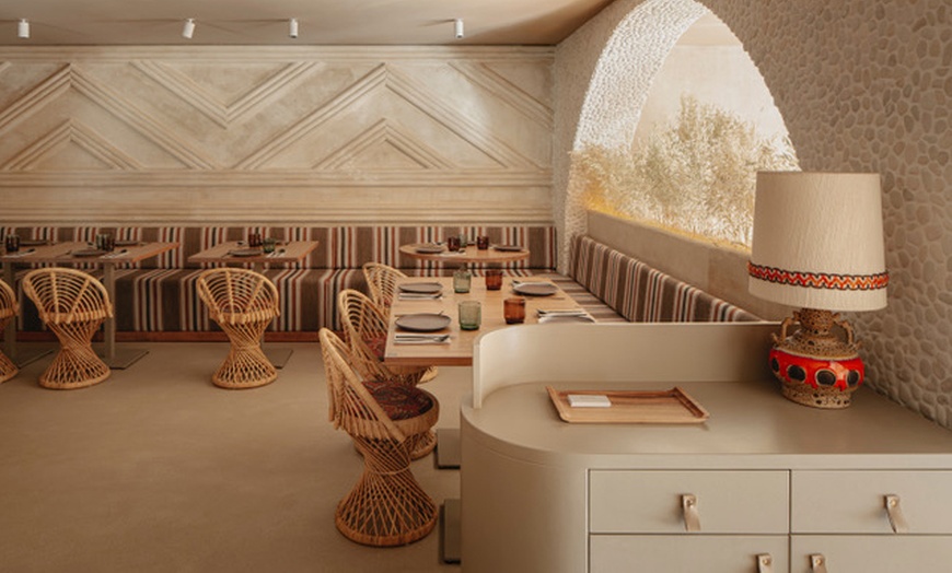 Image 4: Menús para 2 o 4 personas con entrante, principales, postres y bebidas