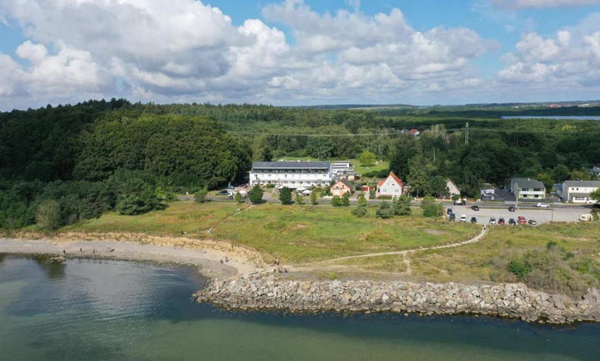 Image 1: Rügen: 2-3 Nächte mit Halbpension und Parken