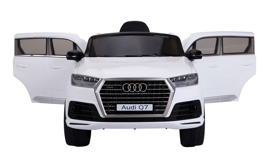 Image 10: Audi Q7 Electric Car For Children