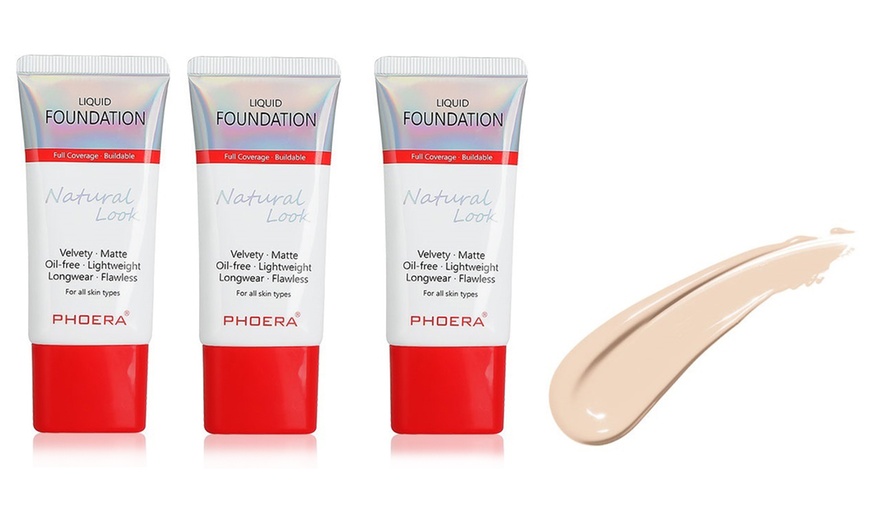 Image 21: Phoera Velvety Matte Lightweight Liquid Foundation