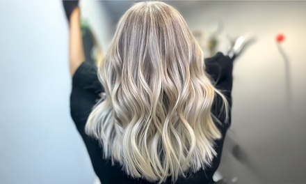 Hair Wash and Blow Dry - ART ZONE AVENUE  BEAUTY SALON- DSO