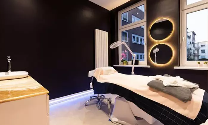 60 Min. BB-Glow Gesichtsbehandlung für 1 Person