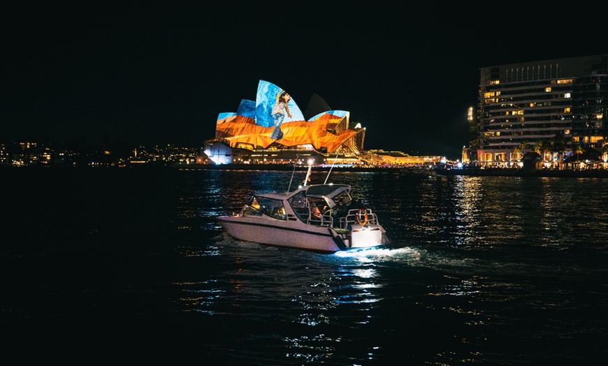 Image 11: Enjoy a 360º Vivid Private Charter for Up to 20 People