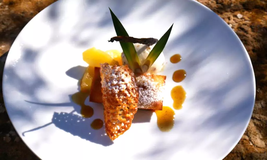 Luberon ​: chambre double premium, options pdj, vin et spa