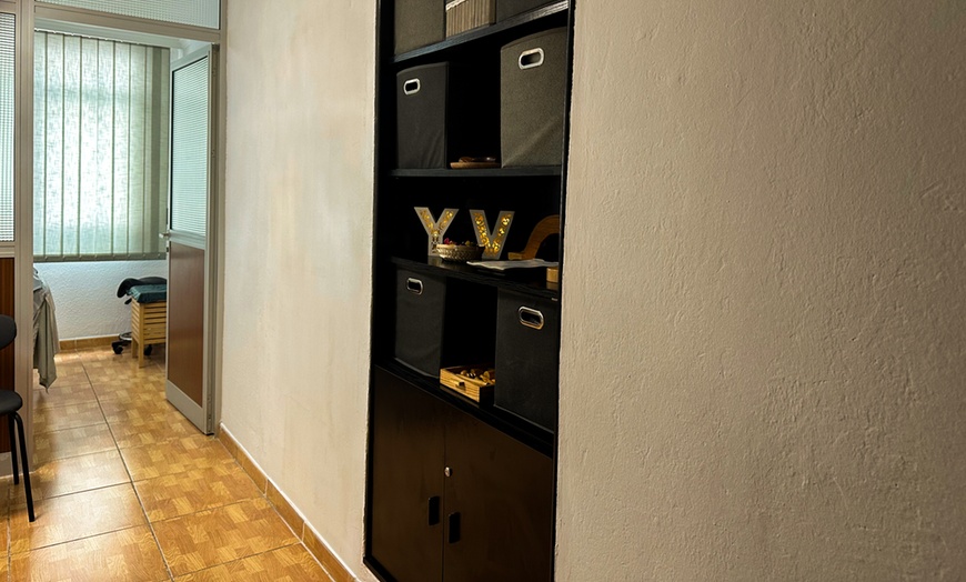 Image 3: Lifting y tinte de pestañas con opción a servicios de cejas para 1 