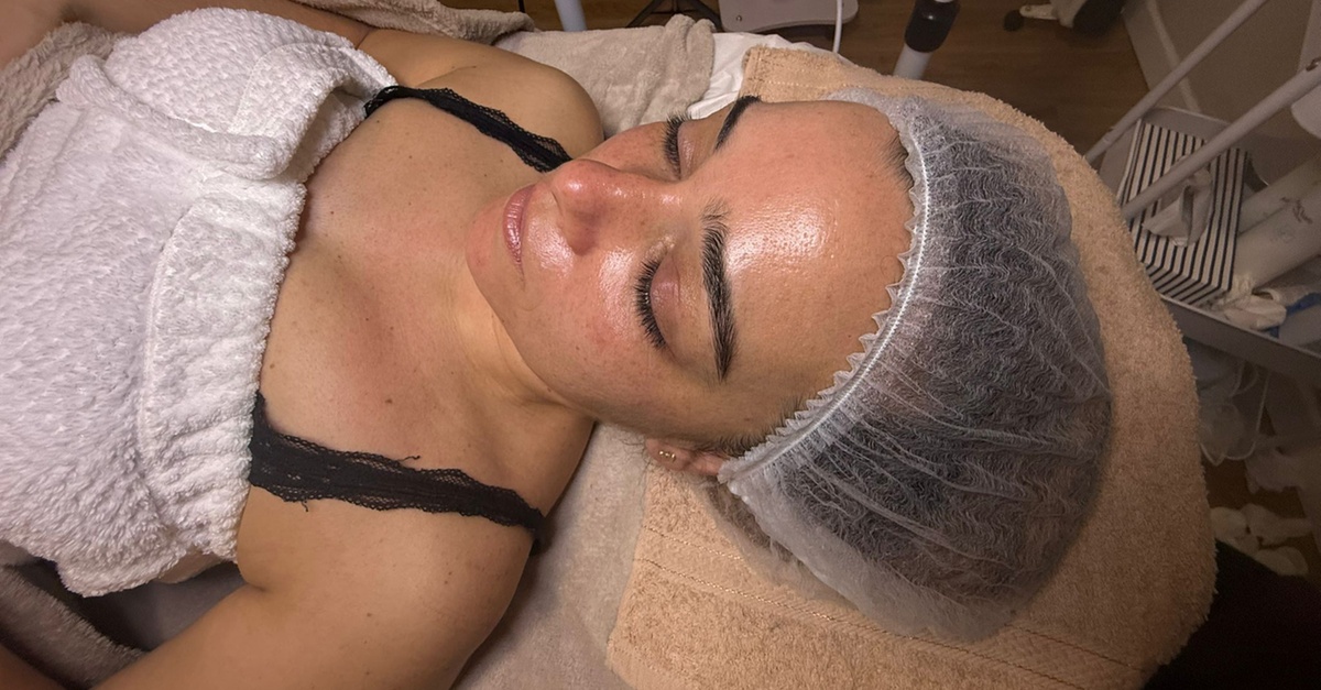 Tratamiento facial y limpieza de 8 pasos en Madrid