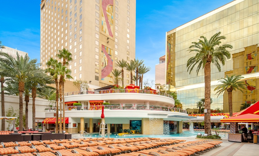 Image 8: 4-Star Vegas Casino Hotel with Resort Credit