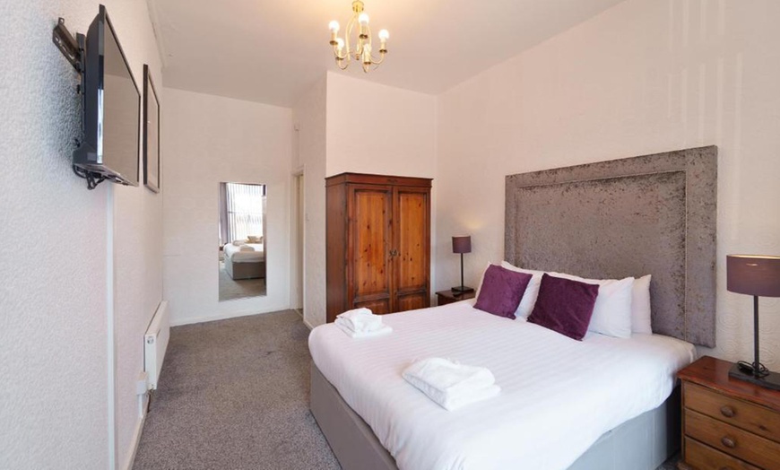 Image 6: Blackpool: Double or Room with Late Check-Out & Optional Breakfast