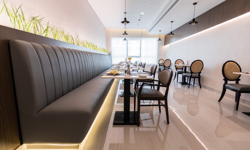 Image 21: Premium Iftar Buffet with Bottomless Ramadan Beverages