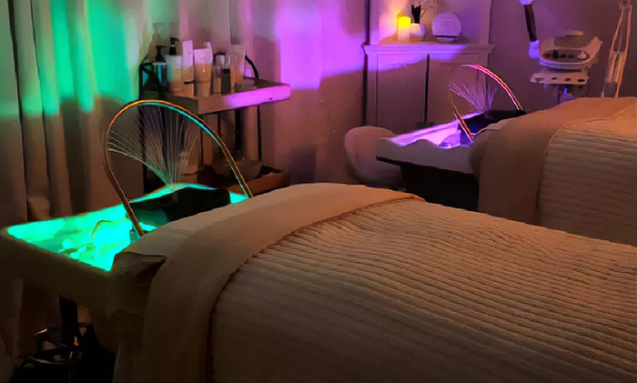 60-Minute Scalp Rejuvenation / Pure Bliss Scalp Treatment & Foot Scrub