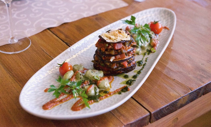 Image 4: In 3-5 Gängen: Candlelight-Dinner für 2 Personen mit je 1 Aperitif