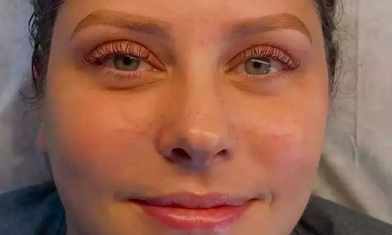 Classic, Hybrid, or Volume Eyelash Extensions w/ Optional 2-Week Fill