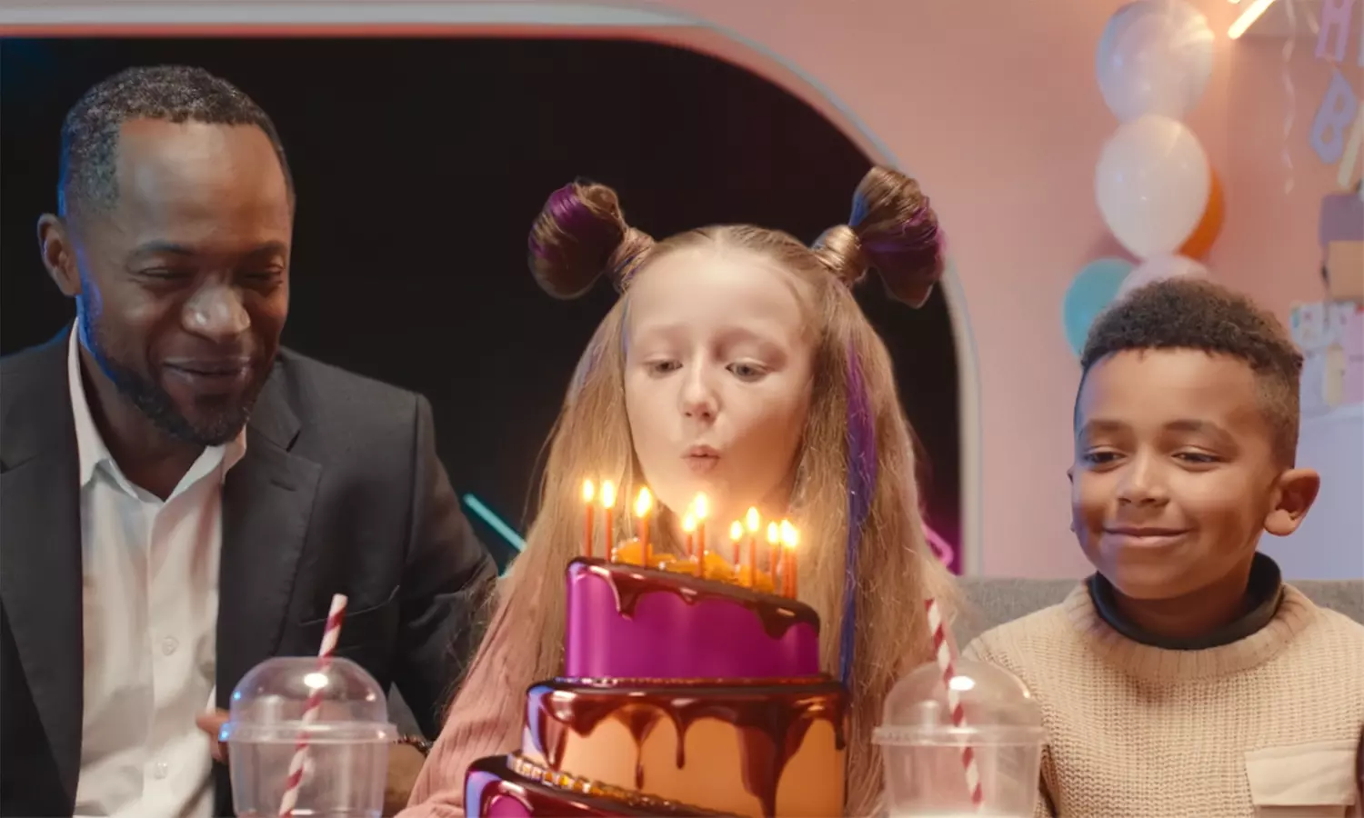 VR Kids Party with Party Room, Food & Drink, Host, Light Floor & Cake for up to 10 @ VR Mania! (up to 66% off) - Primary Image