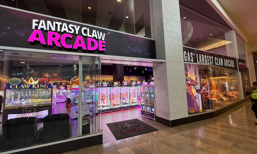 Image 4: 20 or 30 Tokens for Las Vegas' Biggest Claw Arcade! 