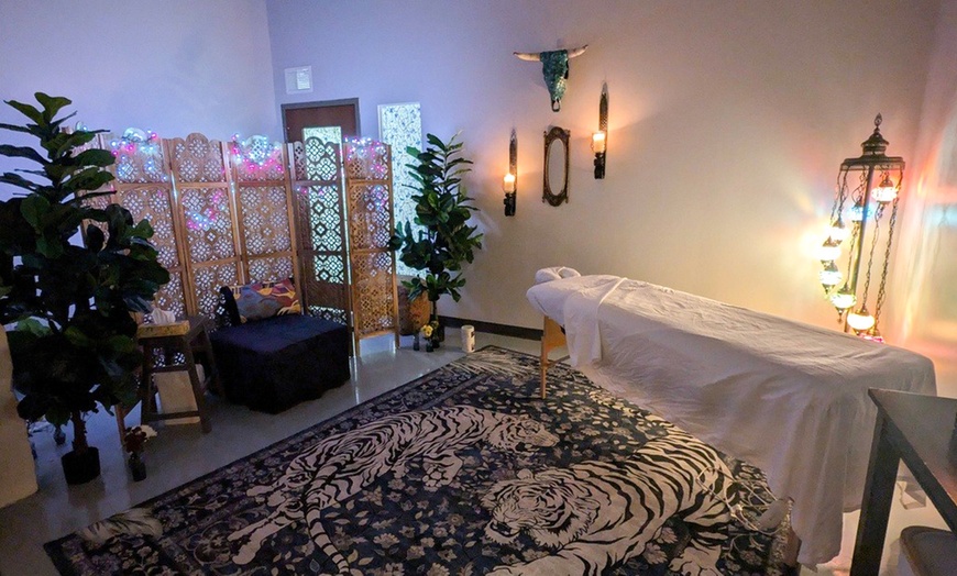 Image 1: Enjoy 60, 90, or 120 Minute Custom Massage