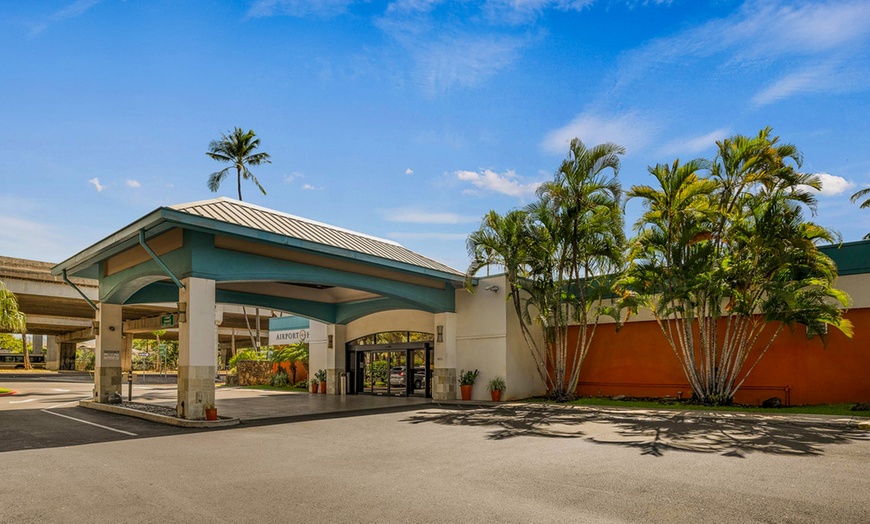Image 3: Member Pricing: Exclusive Deals Hotel Near HNL Airport 