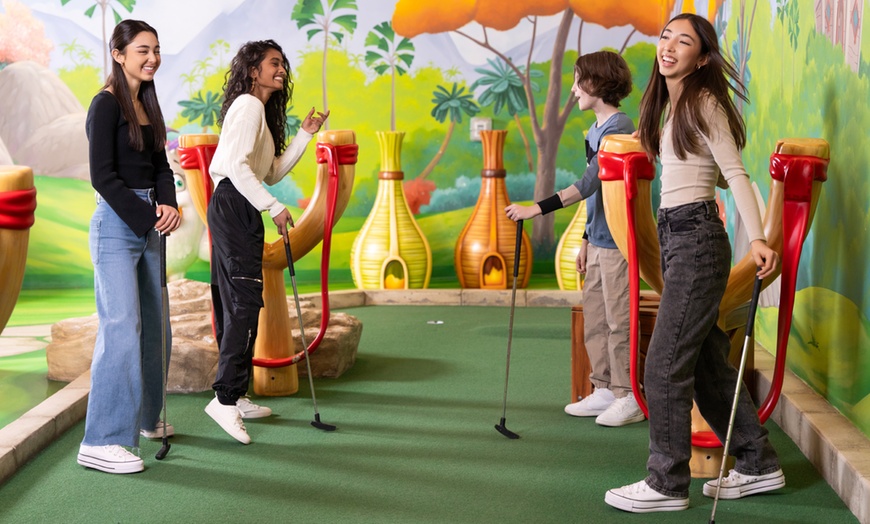 Image 4: Angry Birds: The Mini Golf Showdown