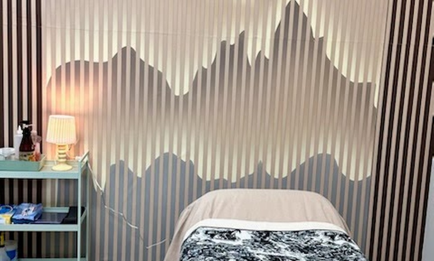 Image 4: 60-Min Swedish or Deep Tissue Massage or 30-Min Massage with Facial